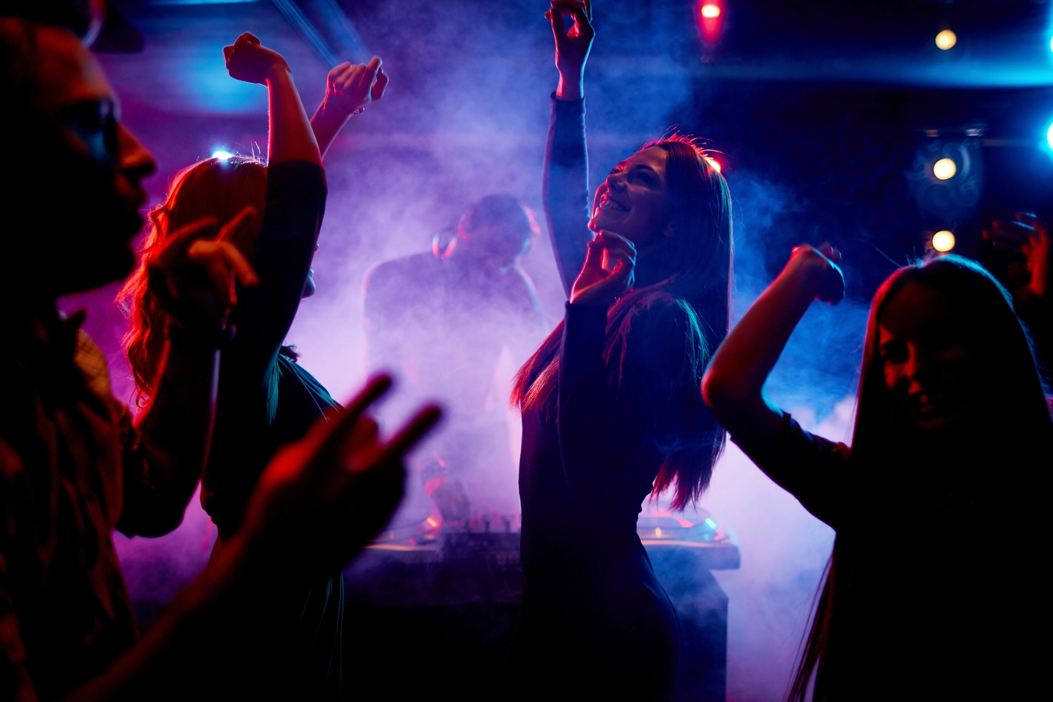 Wonespray UG - Tanzen in der Disco